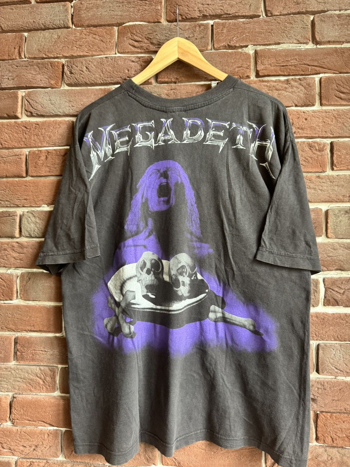 Band Tees Megadeth Rare Vintage 90s Countdown Metal Band Tee L Size US L / EU 52-54 / 3 - 1 Thumbnail