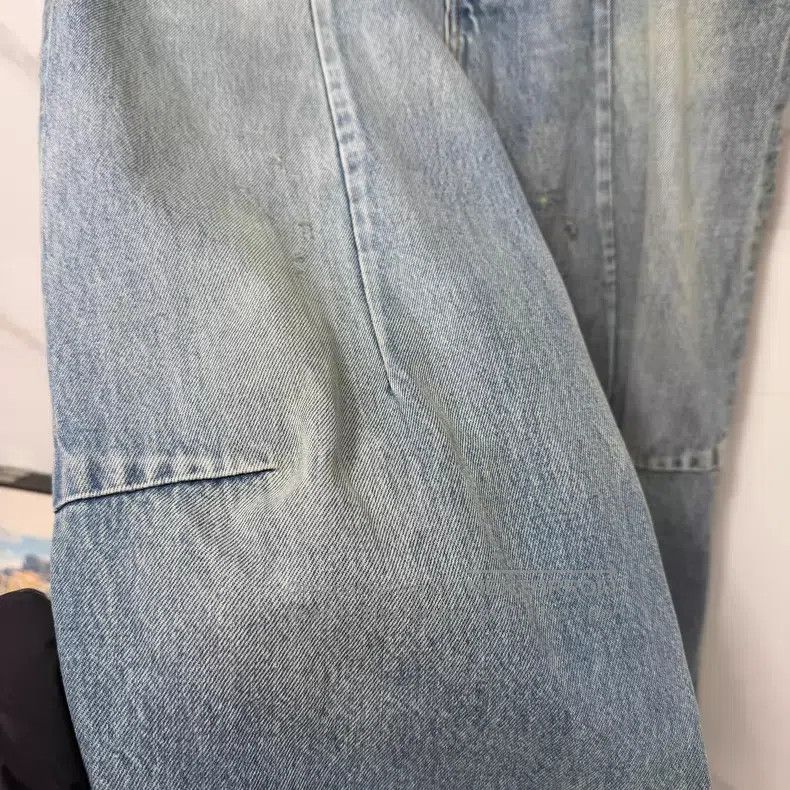 Balenciaga Balenciaga Distressed Denim Jeans Size US 31 - 5 Thumbnail
