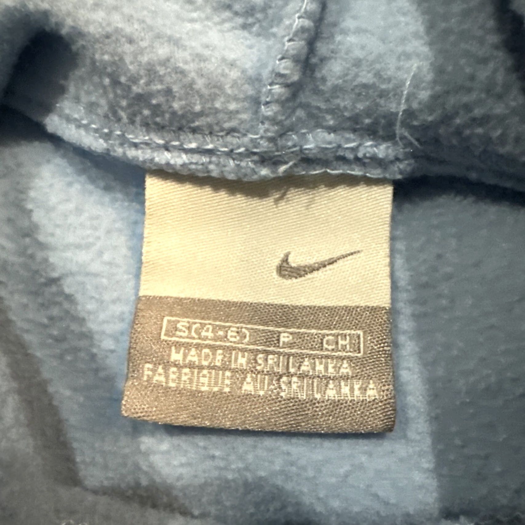 Nike VINTAGE Nike Center Spellout Blue Fleece Hoodie S Women 90s Y2K Rare Pullover Small Womens Size S / US 4 / IT 40 - 4 Thumbnail