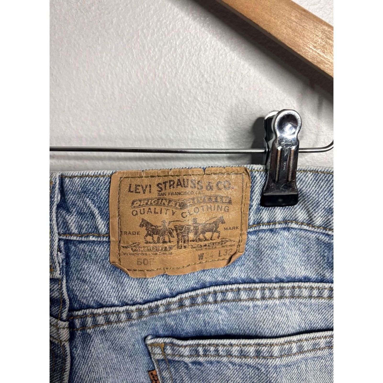 Levi's Levi's 501 Jeans Mens 30x25 Blue Light Wash Denim Button Fly Straight Leg Red Tab Size US 30 / EU 46 - 4 Thumbnail