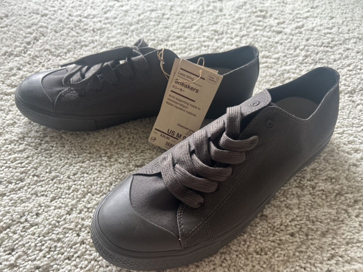 Muji Less tiring canvas sneaker Size US 9.5 / EU 42-43 - 3 Thumbnail