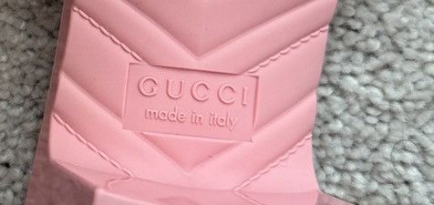 Gucci Rubber Gucci Logo Womens platform Size US 9 / IT 39 - 10 Thumbnail