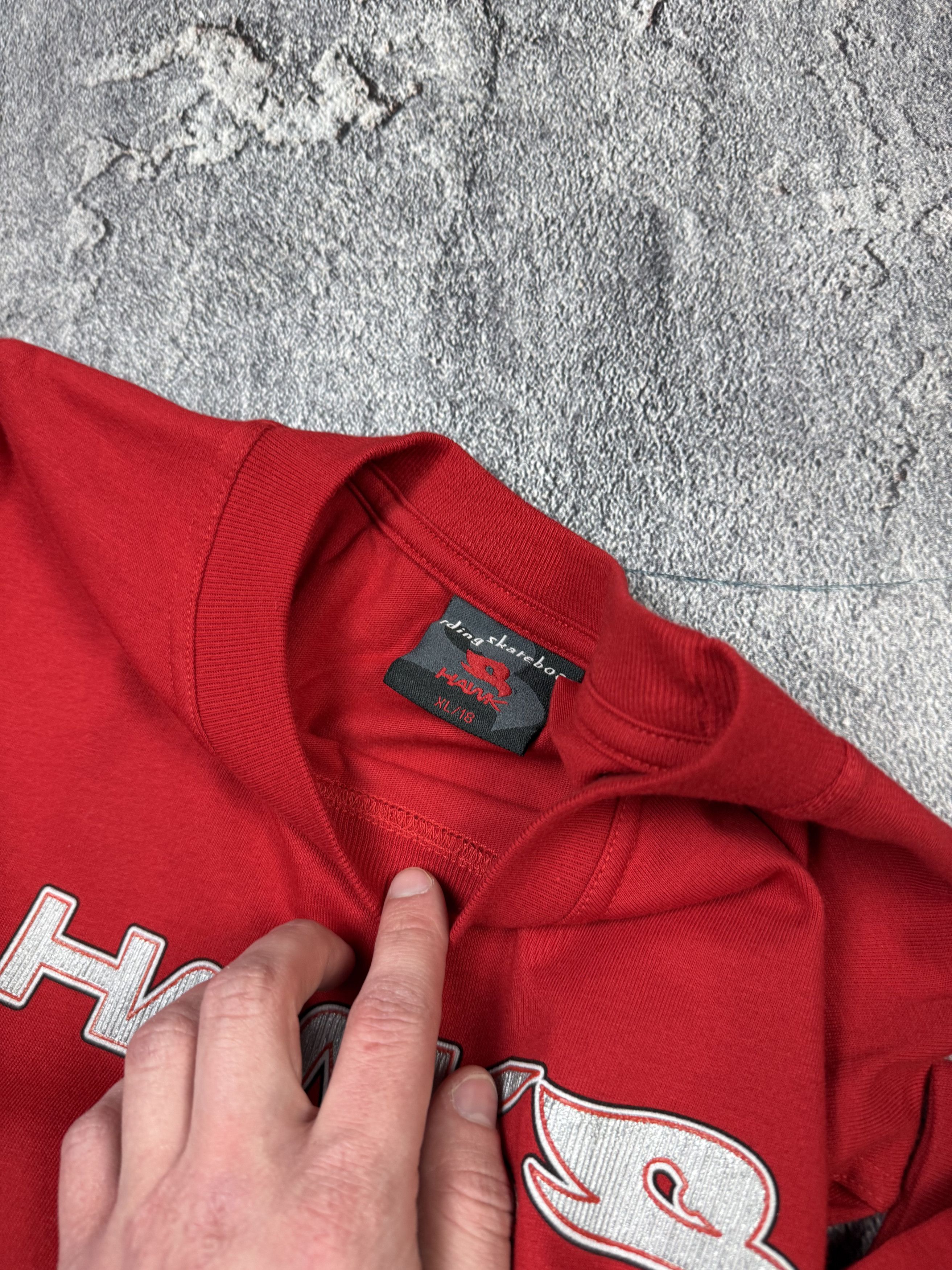Tony Hawk Vintage 2000s Tony Hawk Red Skater Longsleeve Y2K Size US M / EU 48-50 / 2 - 5 Thumbnail