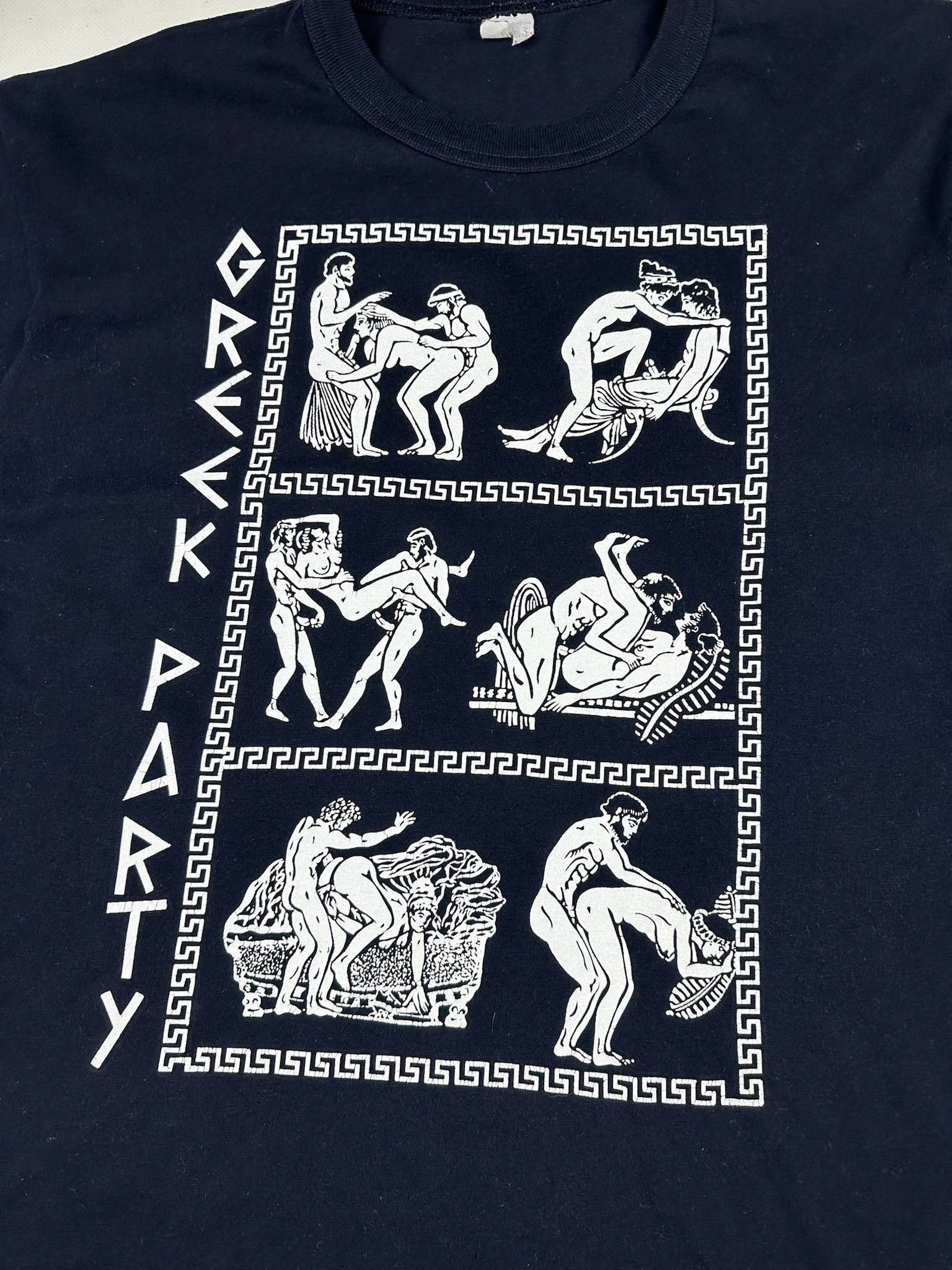 Vintage Vintage 90s Sex Kamasutra Greek Party T Shirt Size US M / EU 48-50 / 2 - 2 Thumbnail