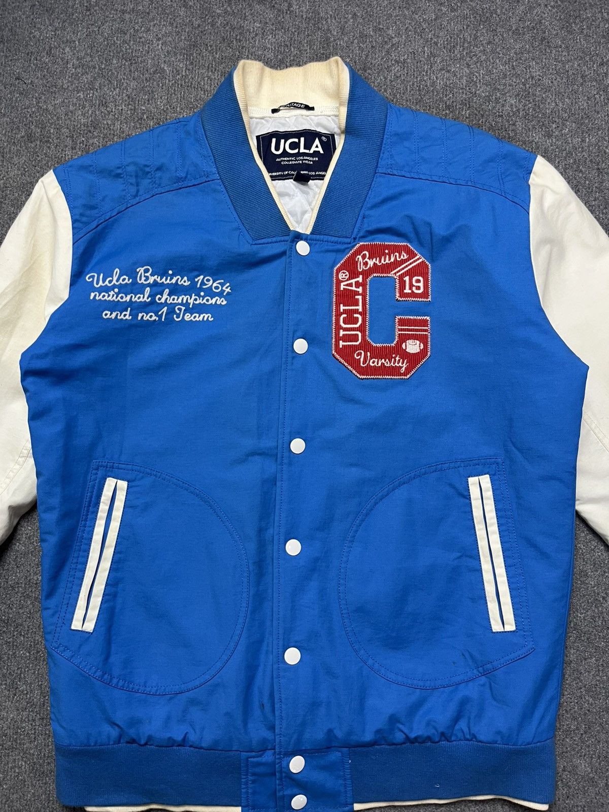 Vintage Vintage UCLA bomber Size US M / EU 48-50 / 2 - 3 Thumbnail