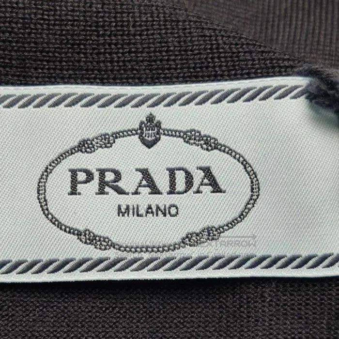 Prada prada v-neck long sleeve knit cardigan. Size US S / EU 44-46 / 1 - 4 Thumbnail