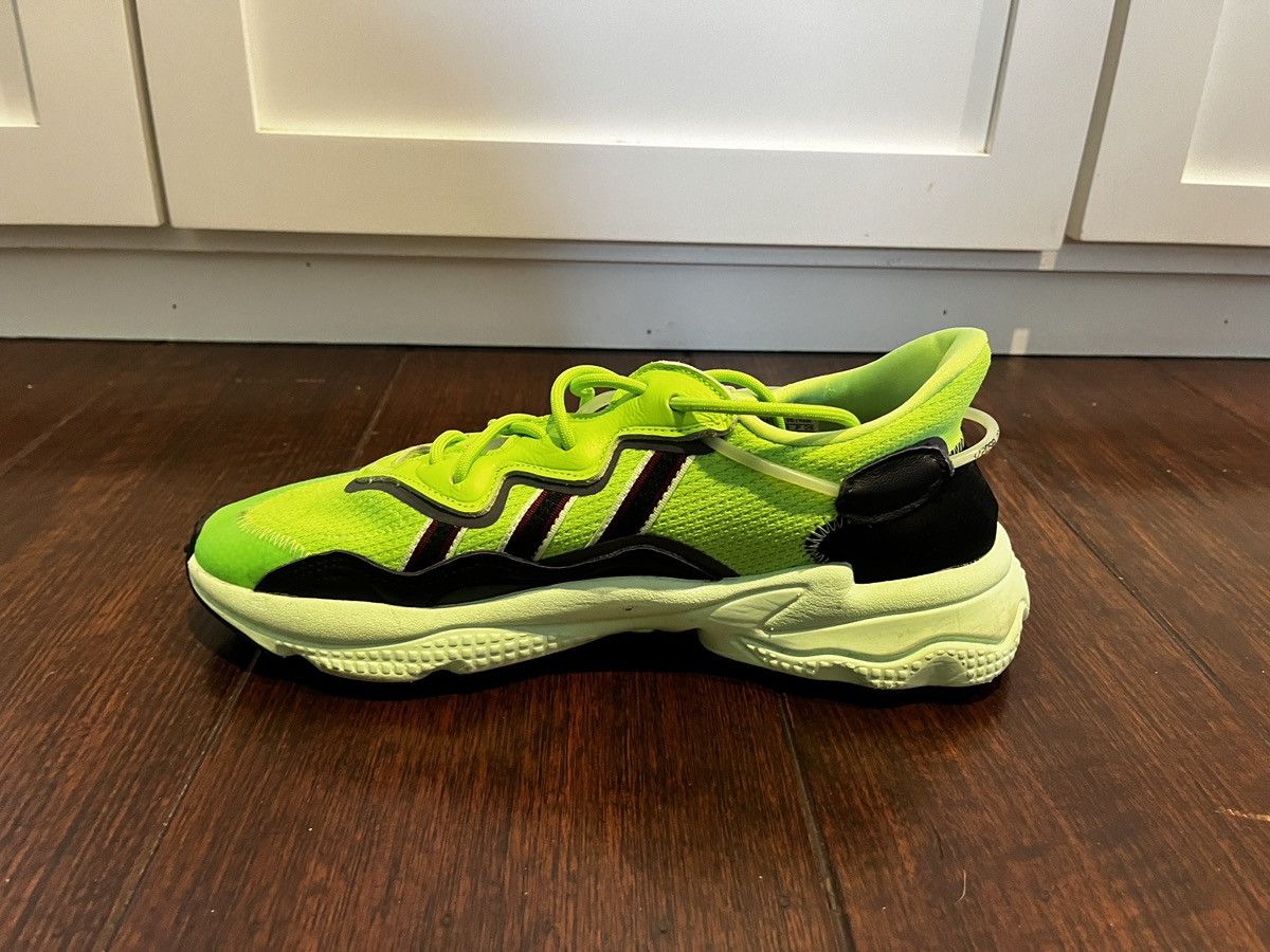Adidas Ozweego Neon Green Size US 9.5 / EU 42-43 - 6 Thumbnail