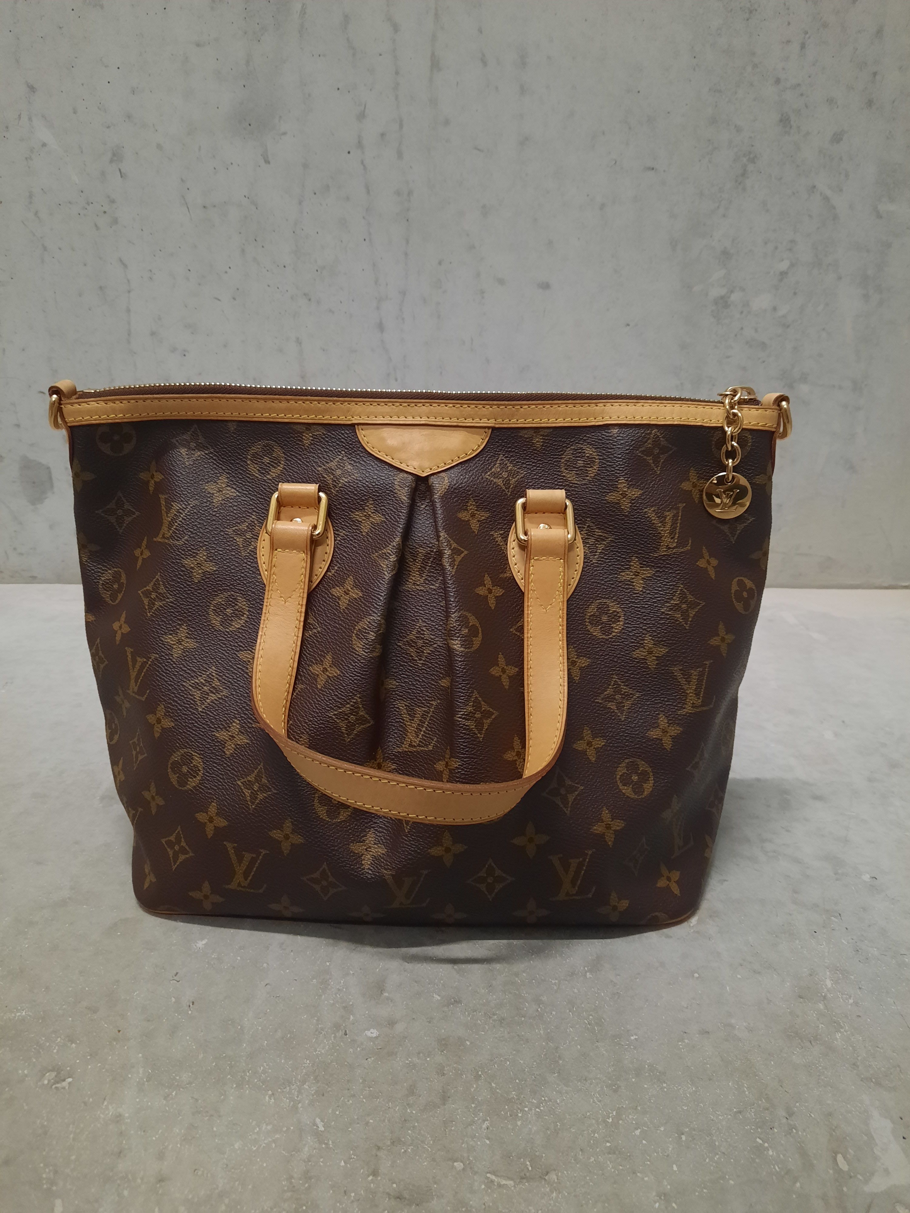 image of 2018 Louis Vuitton Palermo Gm in Original, Women's