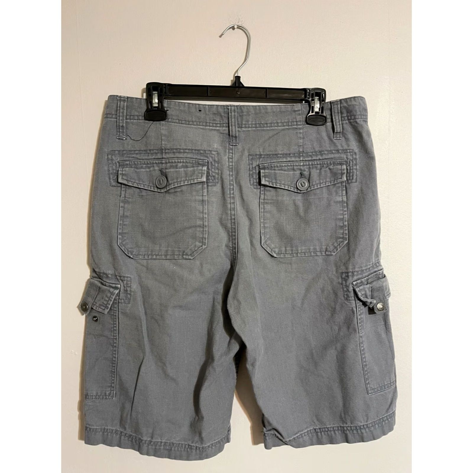 Guess GUESS Gray Flat Front Cotton Zipper Pockets Cargo Casual Shorts Men's 32 Size US 34 / EU 50 - 3 Thumbnail