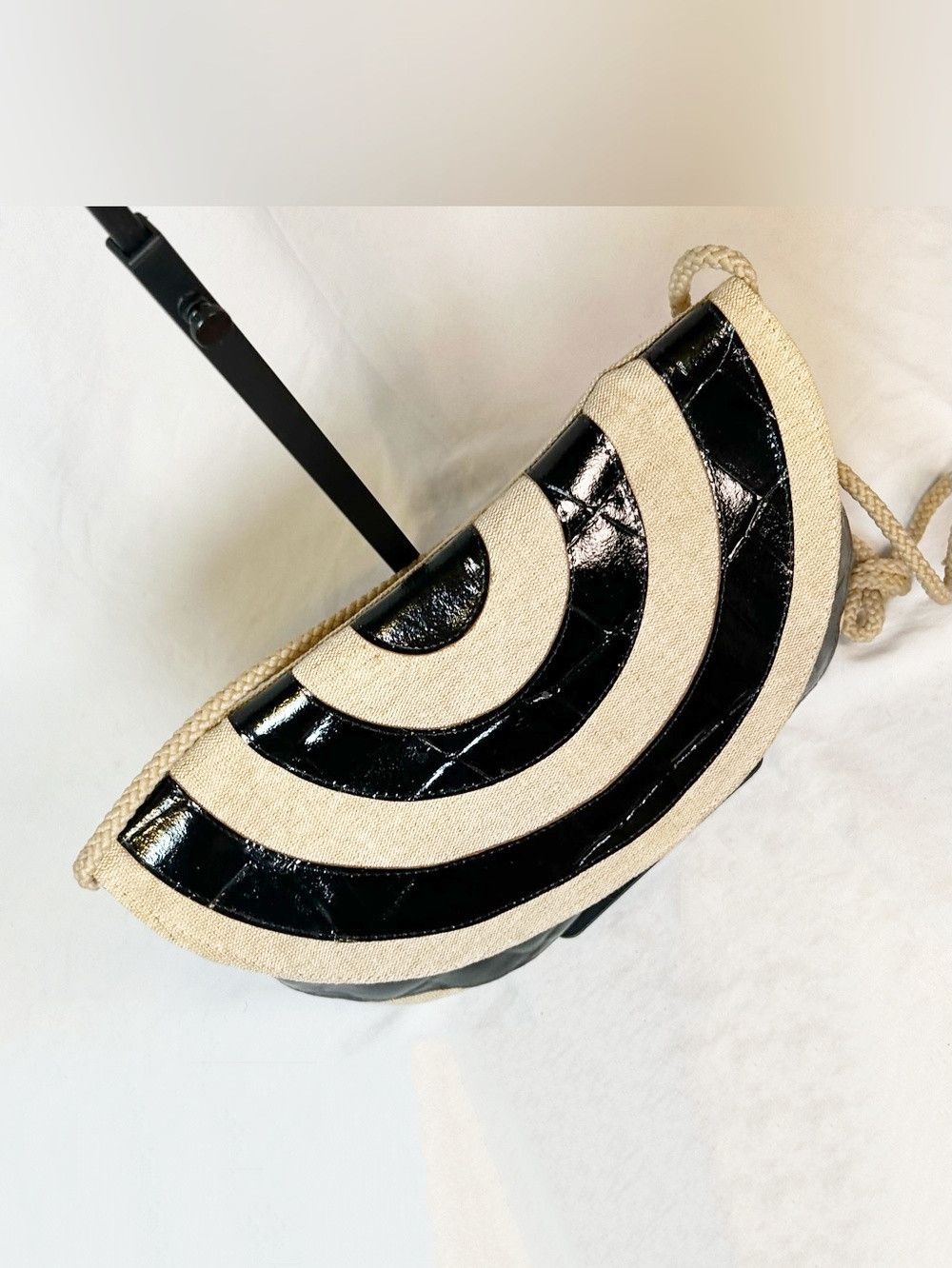 Other Vintage Burlap Black Croc Embossed Leather Crossbody Bag Size ONE SIZE - 5 Thumbnail