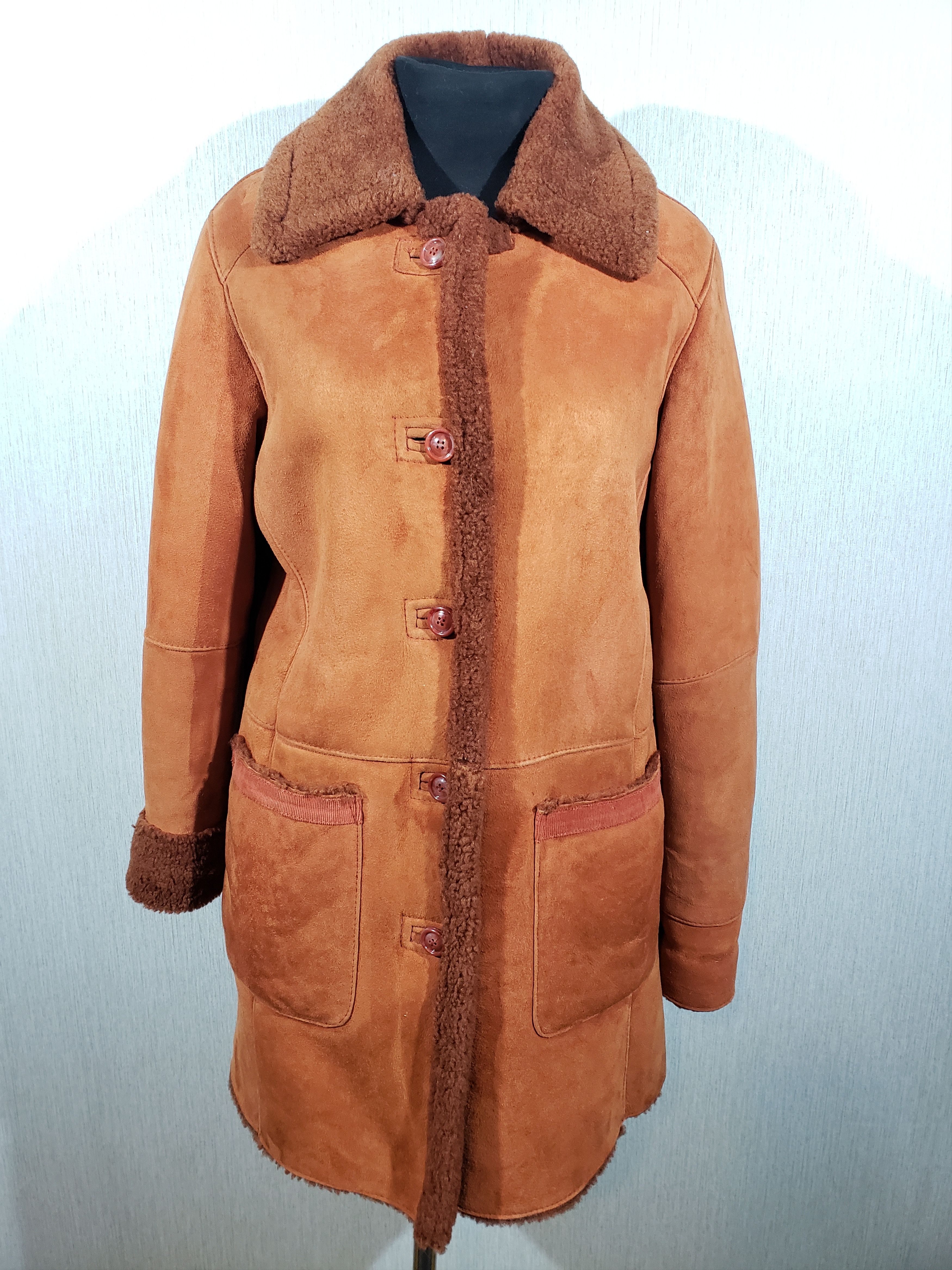 Other Wonderful women's warm sheepskin coat. Size L / US 10 / IT 46 - 1 Thumbnail