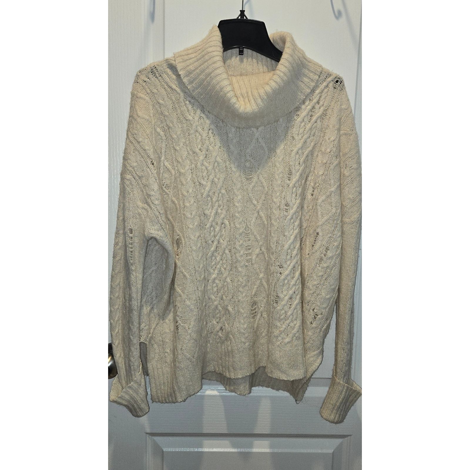 Free People Free People Complex Cable Cowl Neck Sweater Ivory Cream sz M Size M / US 6-8 / IT 42-44 - 1 Thumbnail