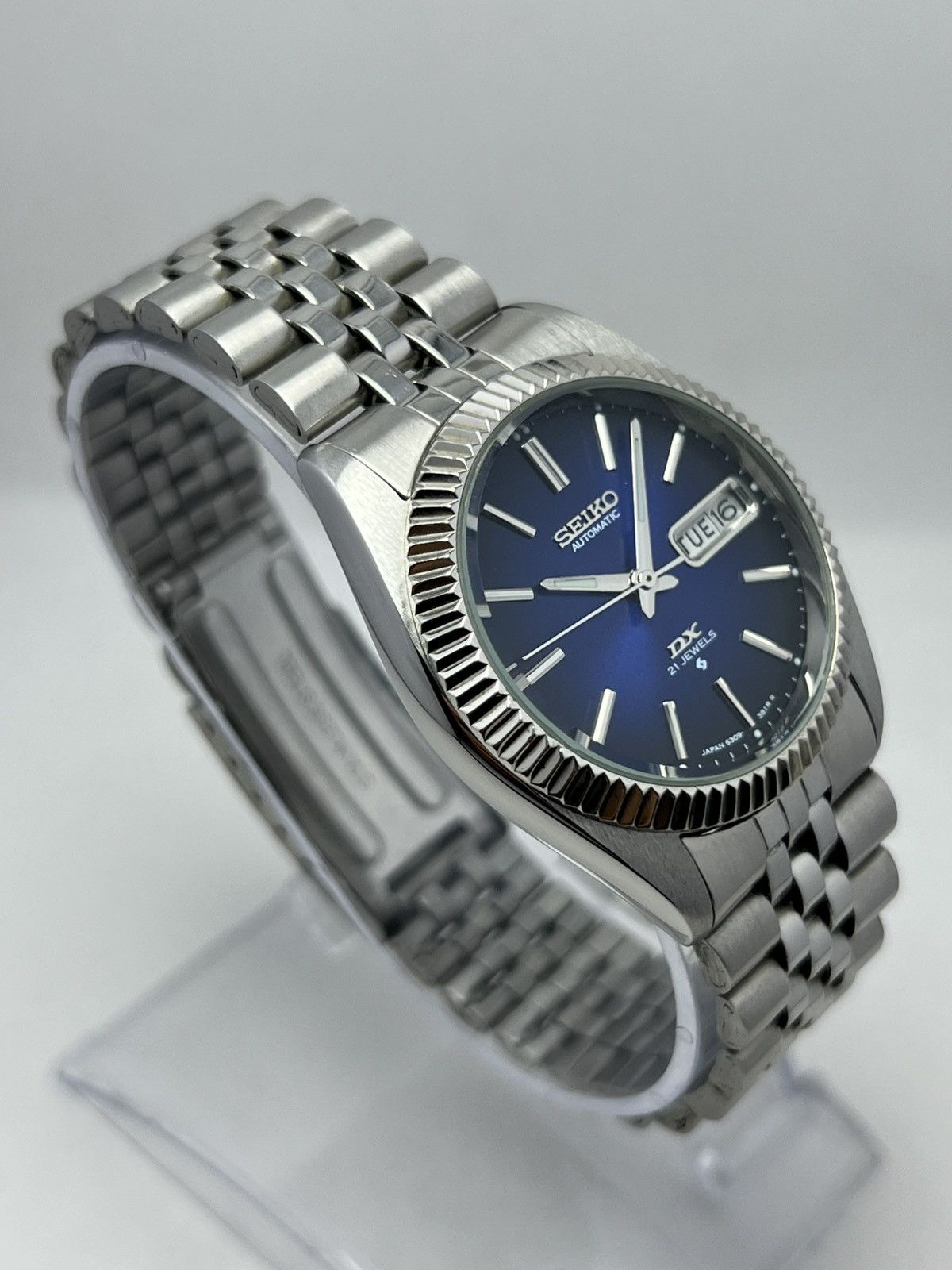 Seiko Seiko DX Automatic Fluted Bazel Day/Date Japan Size 36 - 16 Thumbnail