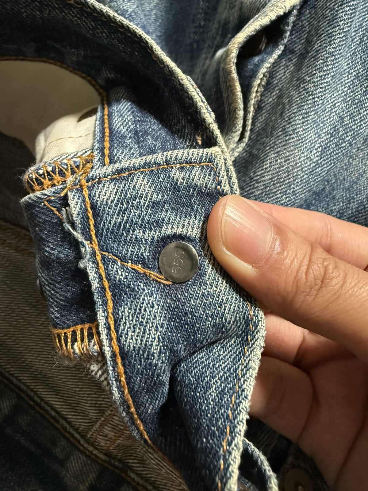 Levi's Vintage Clothing Vintage LEVIS BIG E BUTTON 555 LVC Size US 30 / EU 46 - 12 Thumbnail