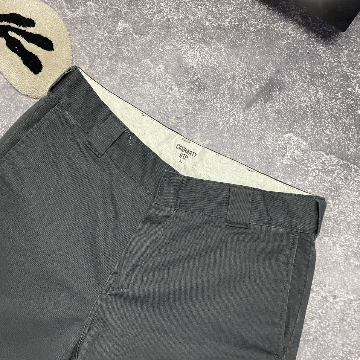Vintage Vintage Carhartt Wip Patch logo workwear y2k shorts Size US 31 - 7 Thumbnail