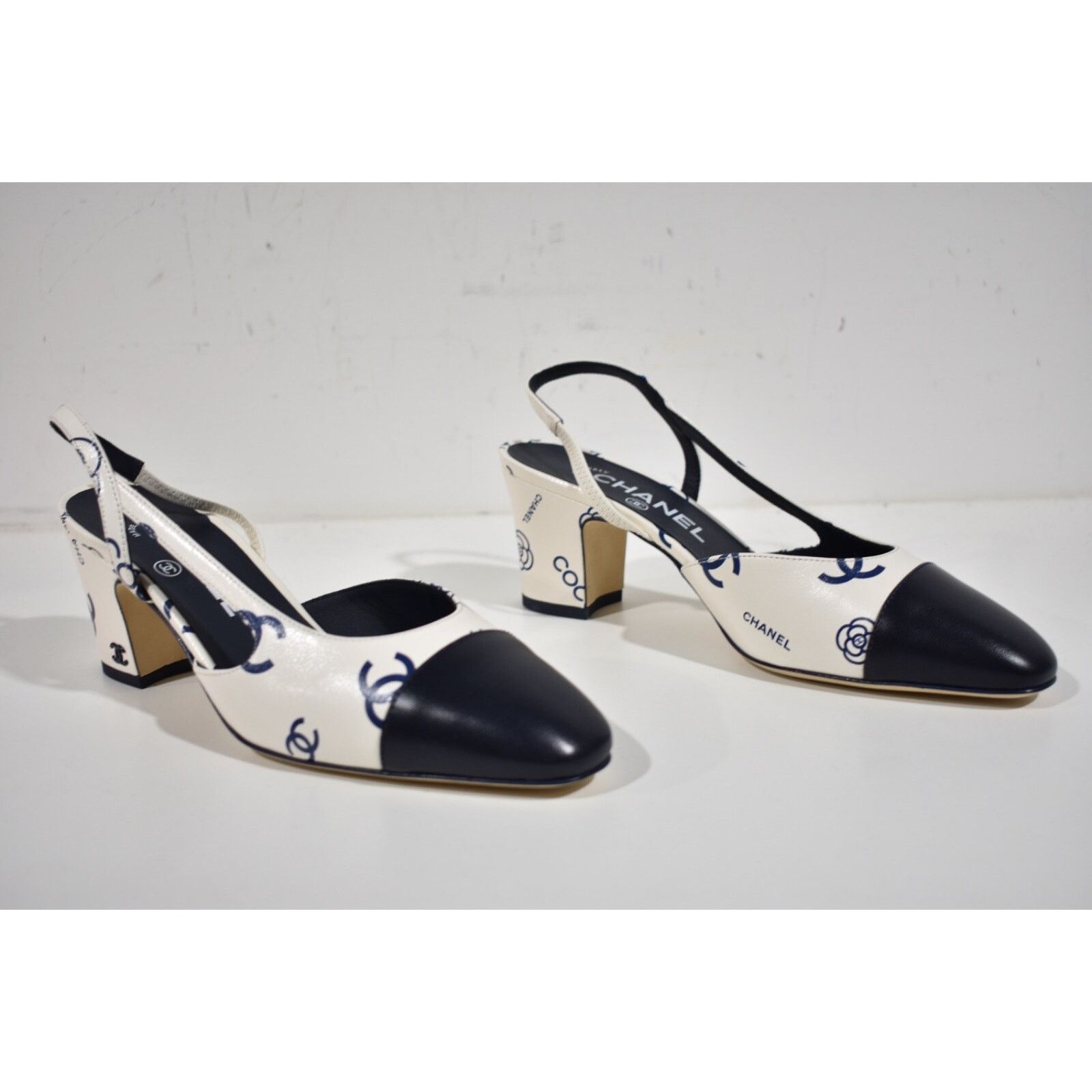 Chanel 23P Mademoiselle Coco Sling CC Logo Slingback Sandal Heel 40 Size US 10 / IT 40 - 2 Thumbnail