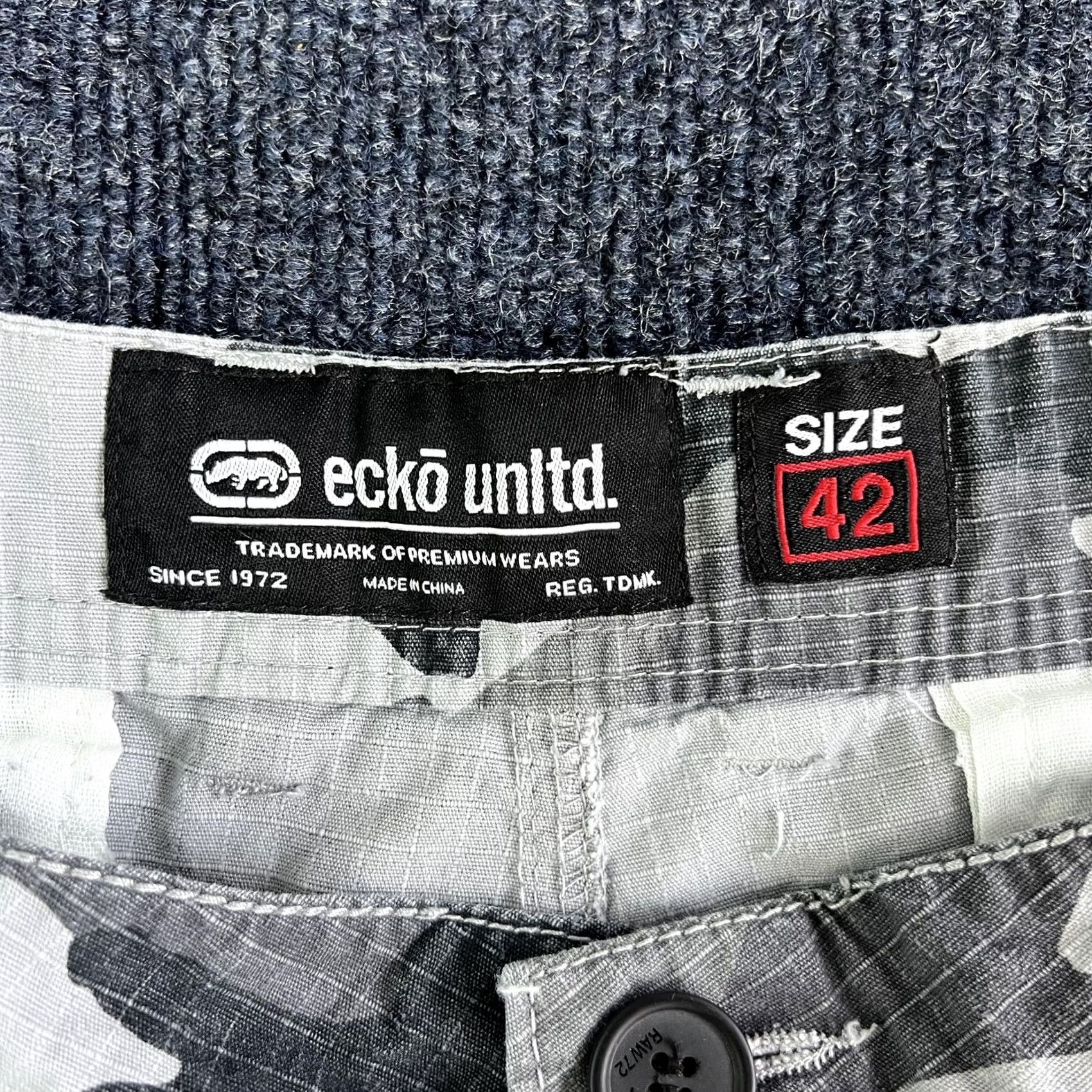 Ecko Unltd. Y2K Ecko Unltd Mens Cargo Shorts Gray Camo Ripstop Army Casual Cotton 42 Inseam 11 Front Flat Front Pockets Vintage No Mens Size US 42 / EU 58 - 2 Thumbnail