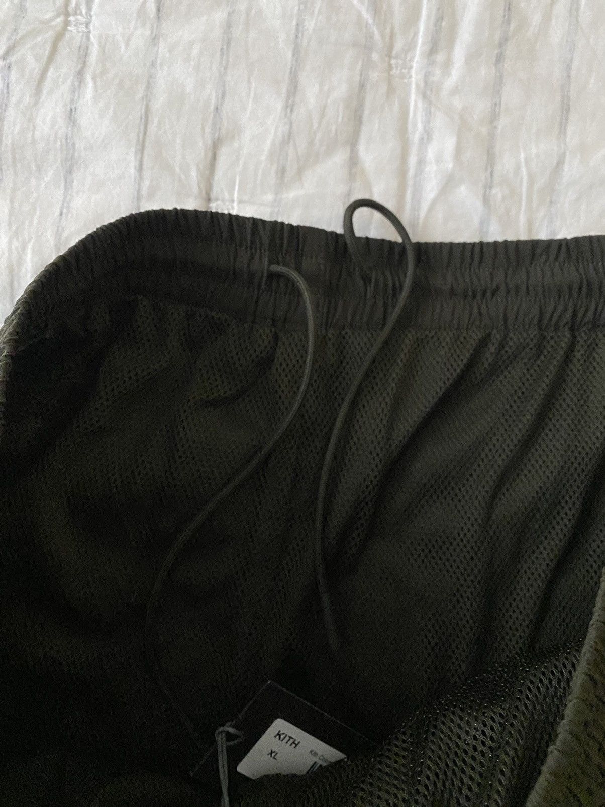 Columbia × Kith Kith x South2West8 x Columbia Zipped Trail Short NWT Size US 38 / EU 54 - 11 Thumbnail