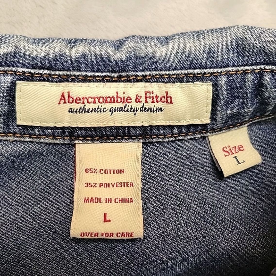 Abercrombie & Fitch Abercrombie & Fitch Shirt Womens Large Blue Denim Chambray Snap Front Long Sleeve Size L / US 10 / IT 46 - 3 Thumbnail