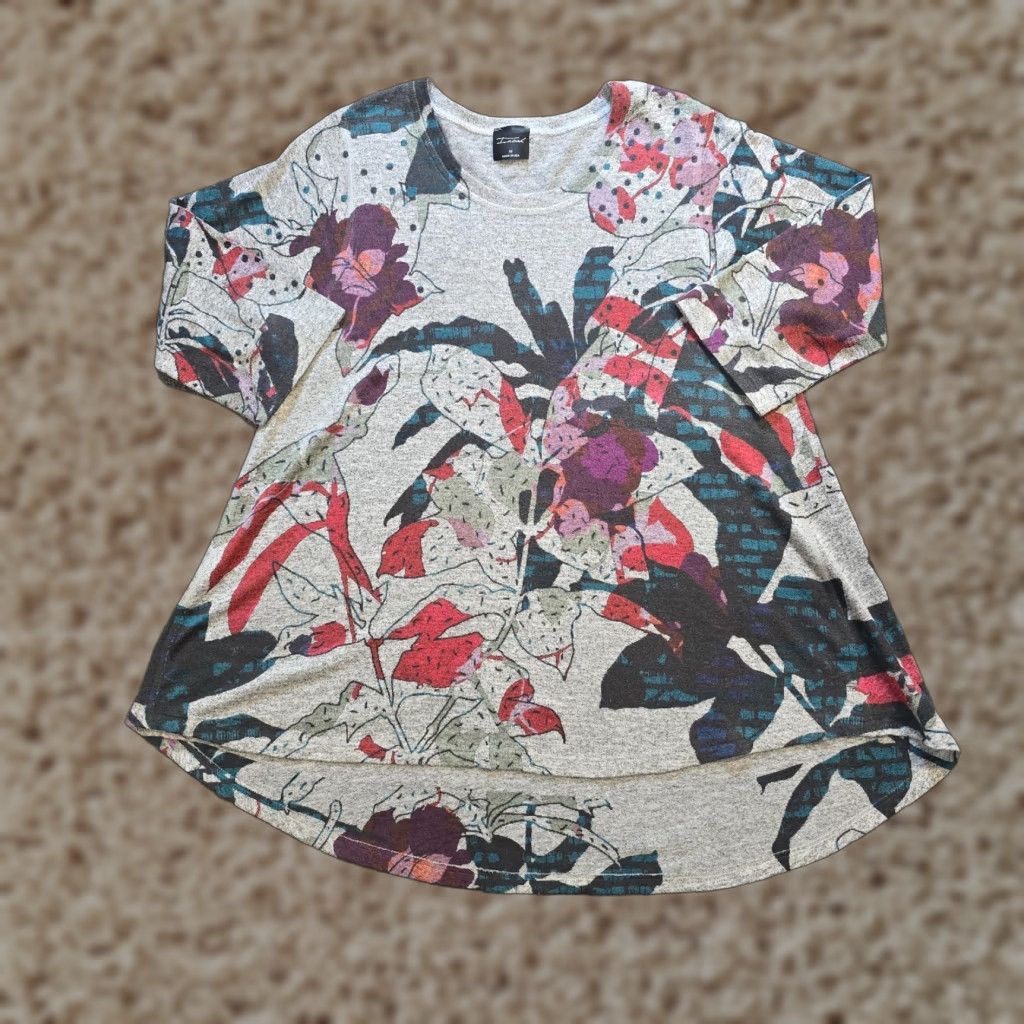 Noah Inoah Blouse Tunic Womens Medium Gray Floral Knit Long Sleeve Stretch Casual V-Neck Regular Size M / US 6-8 / IT 42-44 - 1 Thumbnail