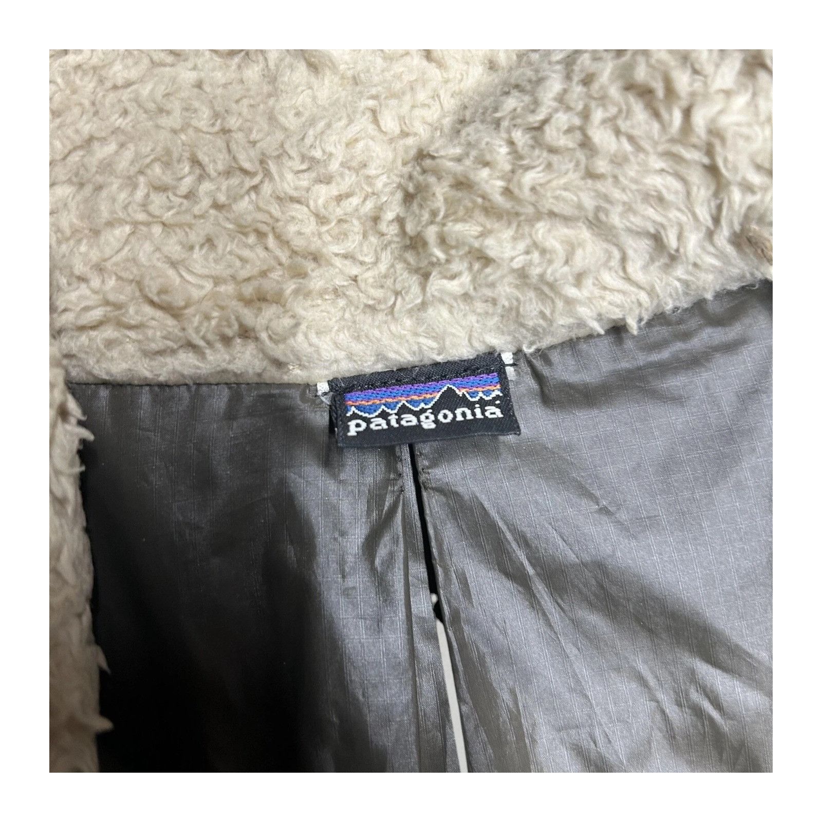 Patagonia Patagonia Retro X M Women's Fuzzy Sherpa Zip Jacket Cream Be Size US M / EU 48-50 / 2 - 2 Thumbnail