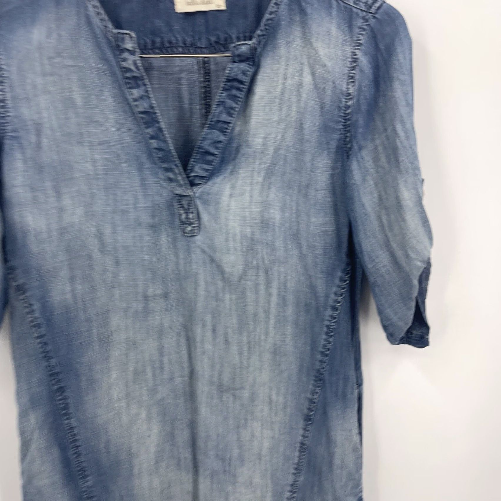 Bella Dahl Bella Dahl Shirt Dress Womens XS Blue Chambray Tencel Roll Tab Sleeve Short Bohemian, Classic, Casual Womens XS Shirt Dress Size XS / US 0-2 / IT 36-38 - 6 Thumbnail