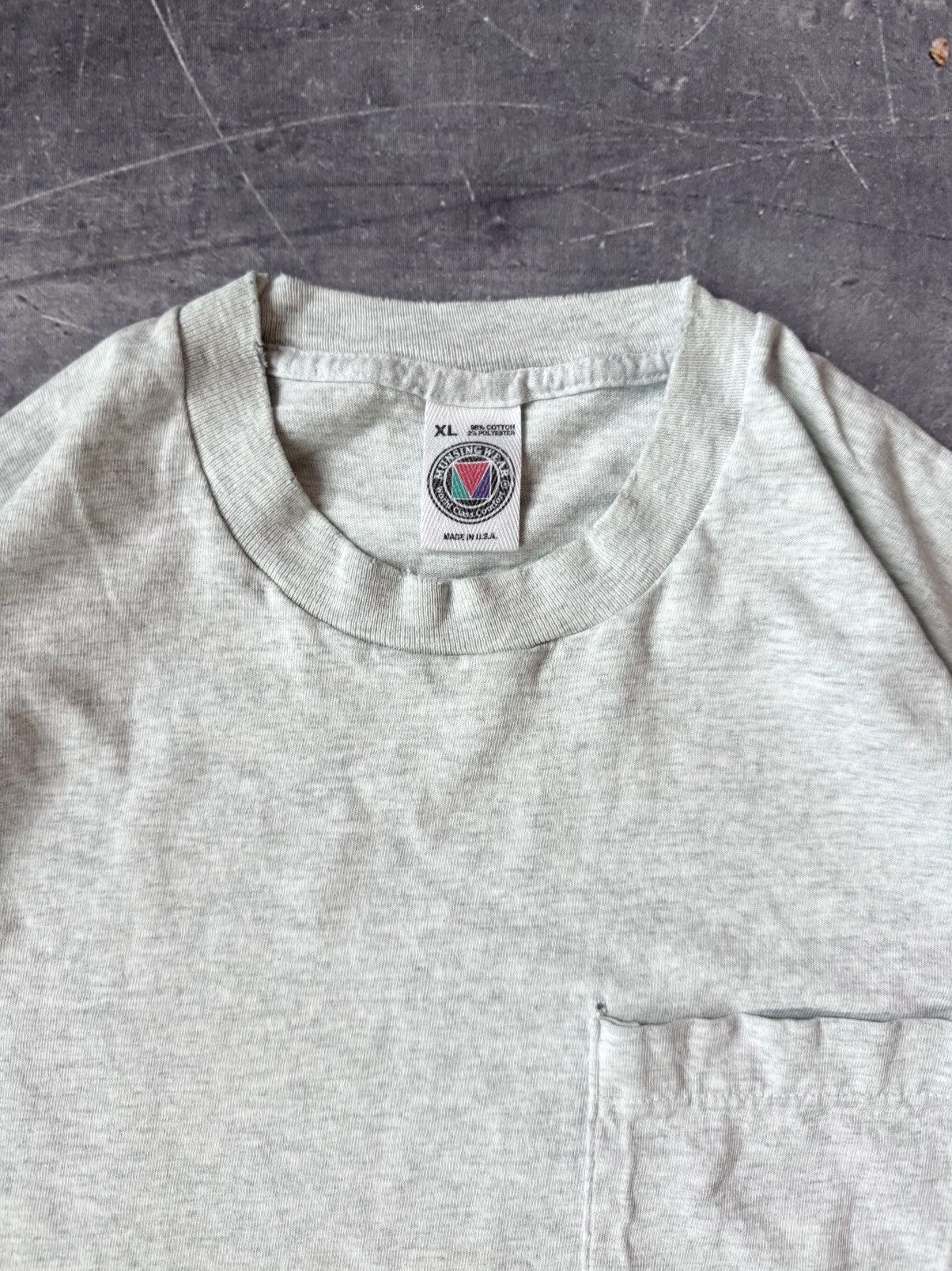 Vintage Vintage 90s Munsing Wear T-Shirt (XL) Size US XL / EU 56 / 4 - 5 Thumbnail
