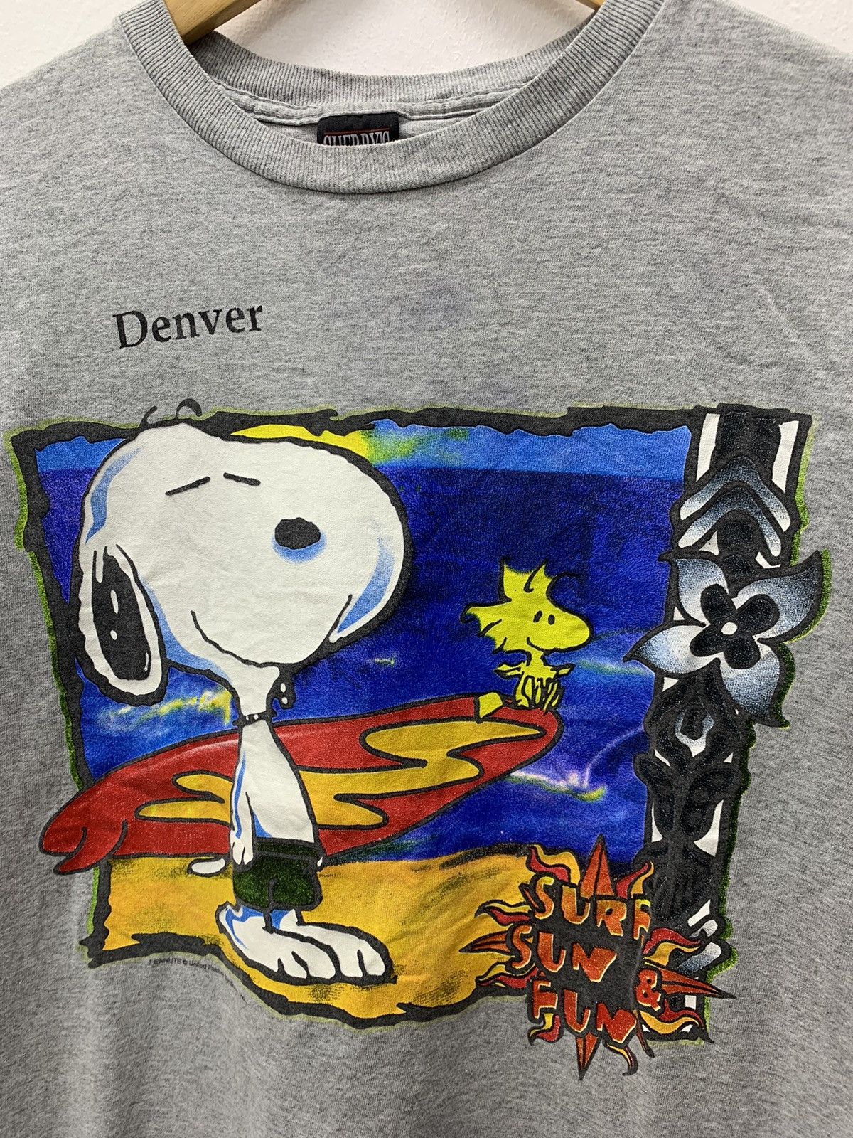 Vintage Vintage Peanuts Snoopy Surf Sun Denver Tshirt Size US M / EU 48-50 / 2 - 2 Thumbnail