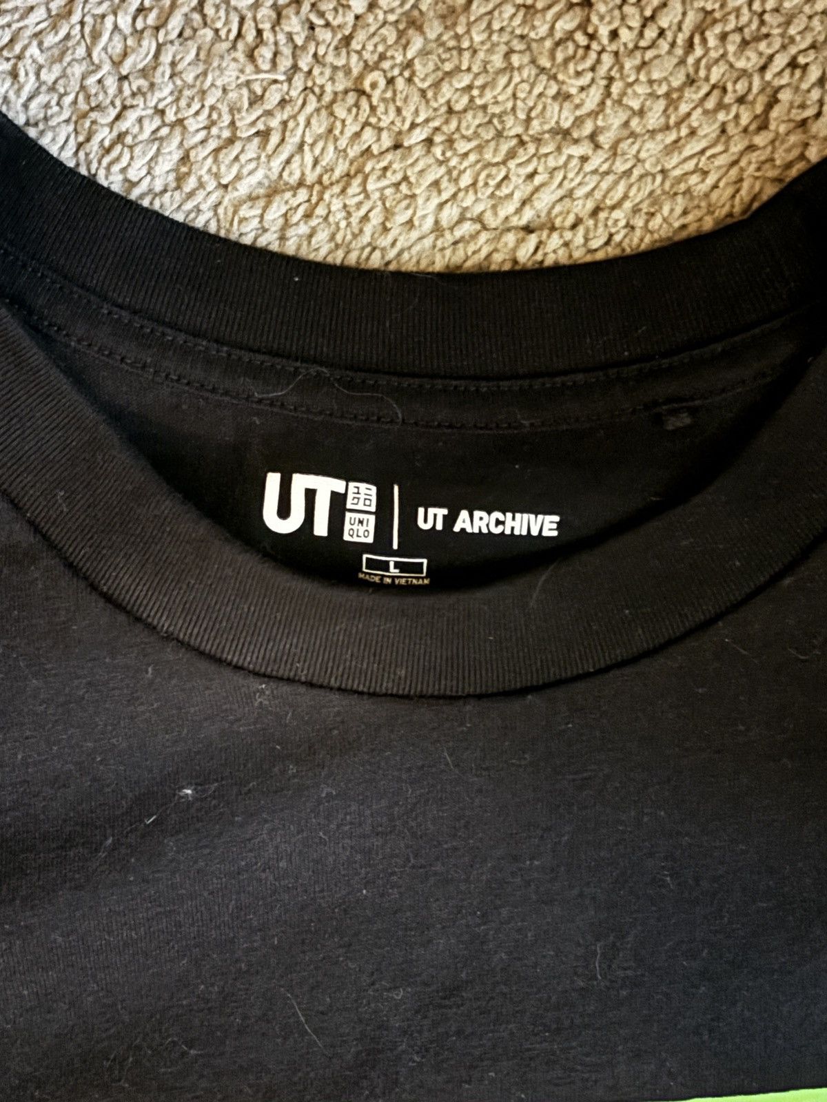 Uniqlo UT Archive UT (Short Sleeve Graphic T-Shirt) (Keith Haring) Size US L / EU 52-54 / 3 - 4 Thumbnail