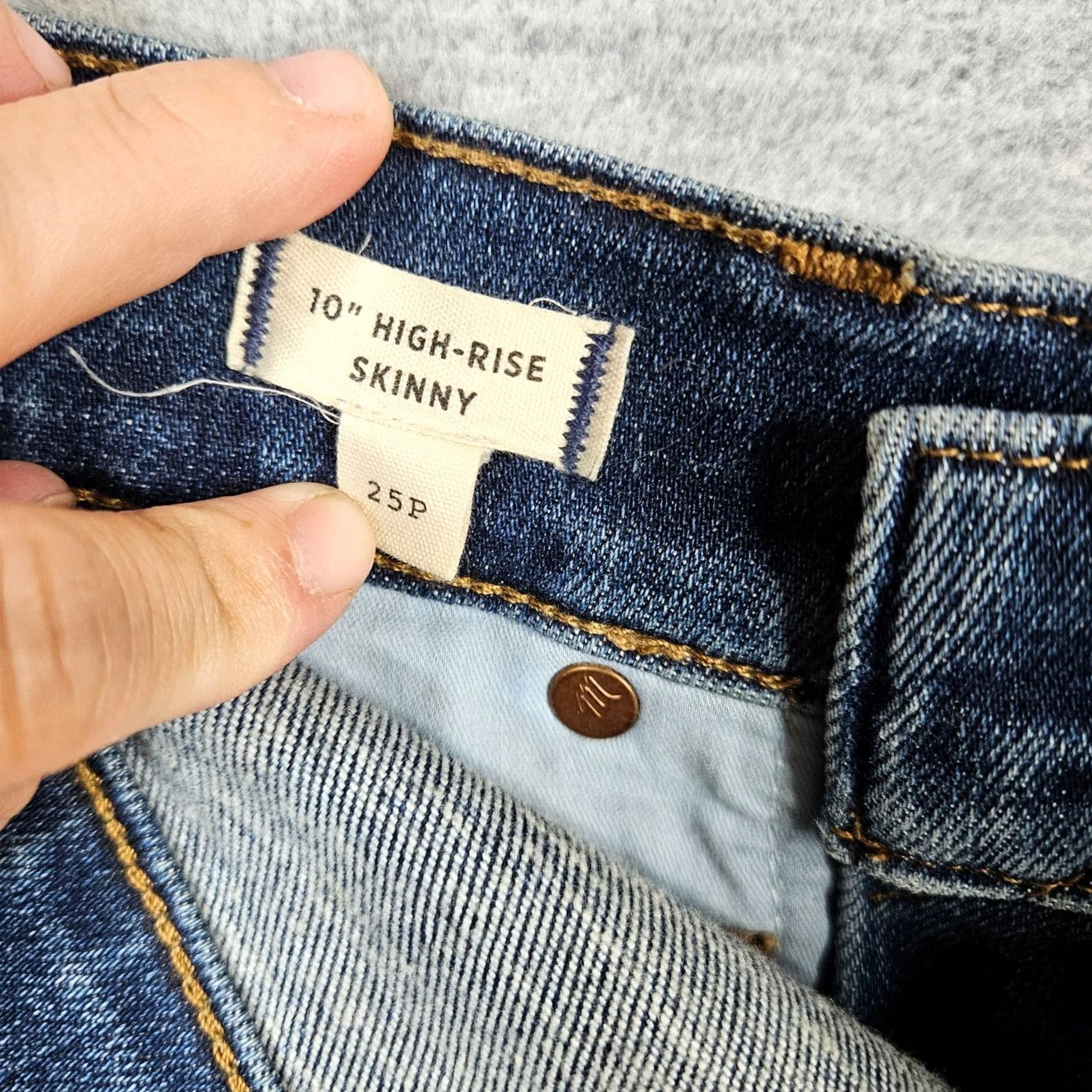 Madewell Madewell Jeans 25 Petite 10" High Rise Skinny Five Pockets Blue Denim Vintage No Size 42" / US 20 - 4 Thumbnail