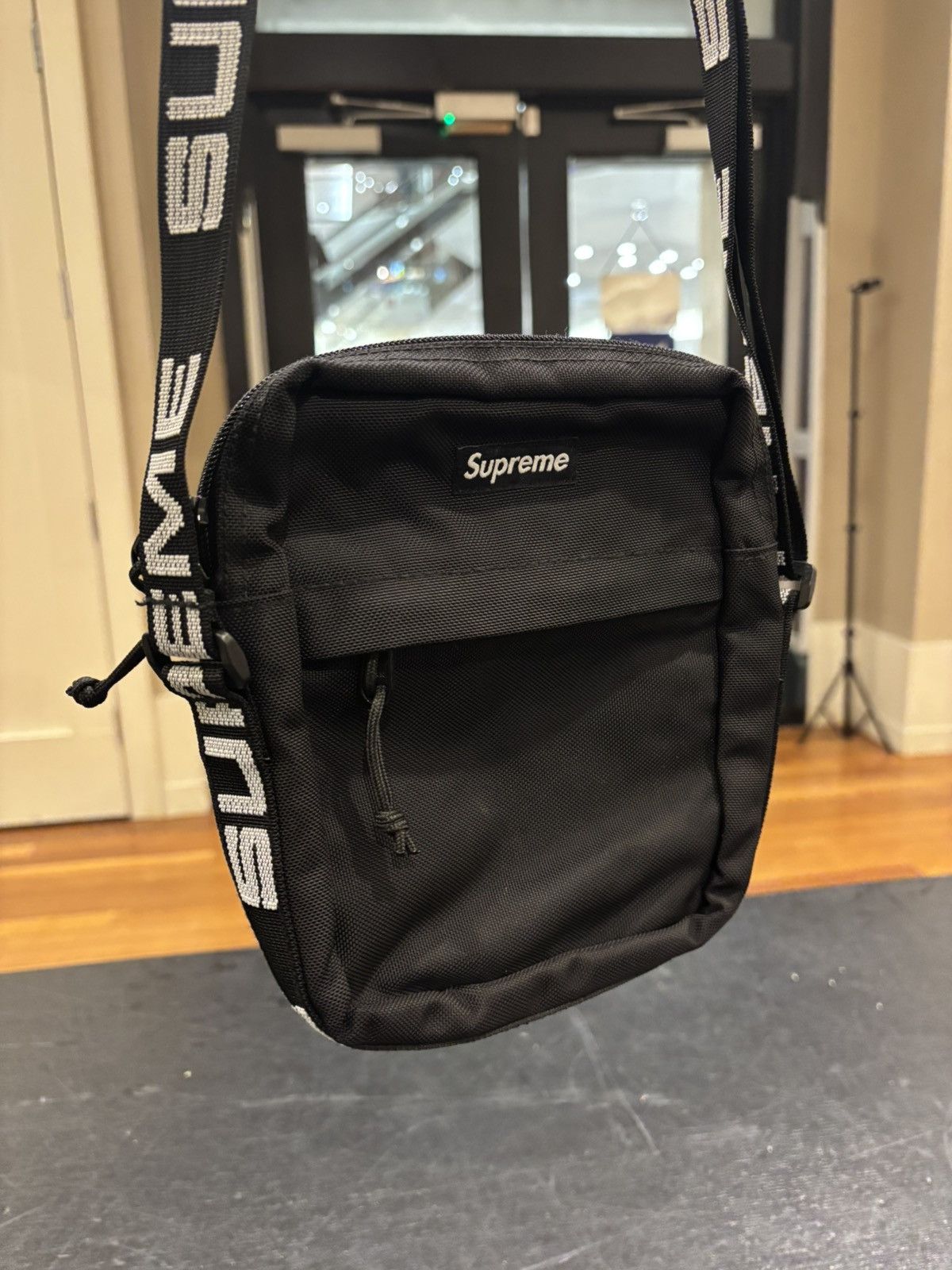 Supreme Supreme Logo Side Bag - Black Size ONE SIZE - 1 Thumbnail