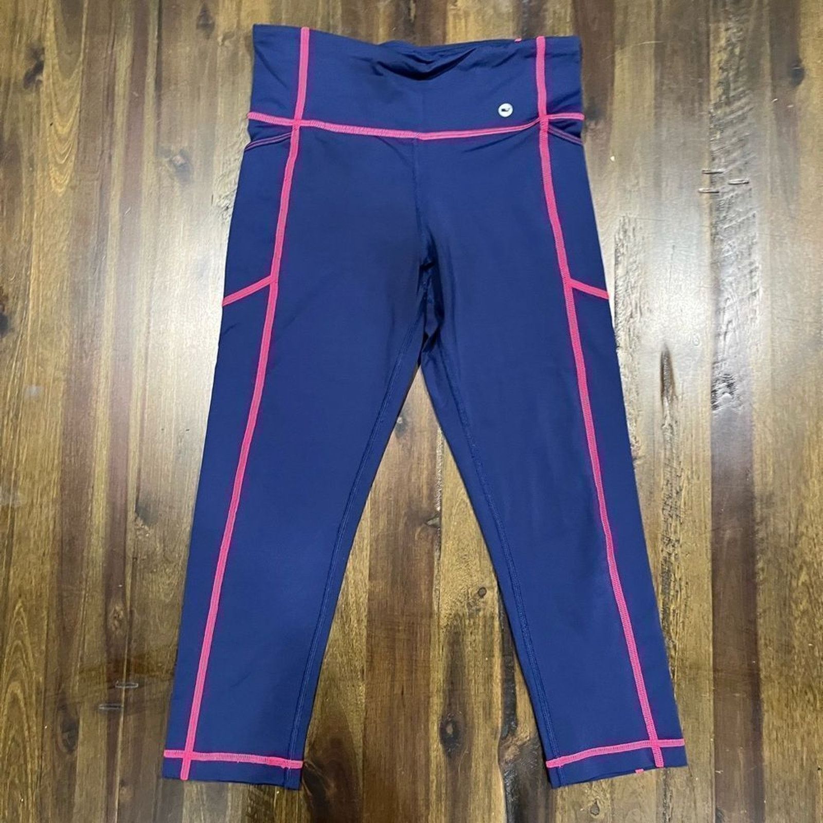 Vineyard Vines Vineyard Vines Performance Cropped Leggings Women's Size XS Size 24" / US 00 / IT 34 - 1 Thumbnail