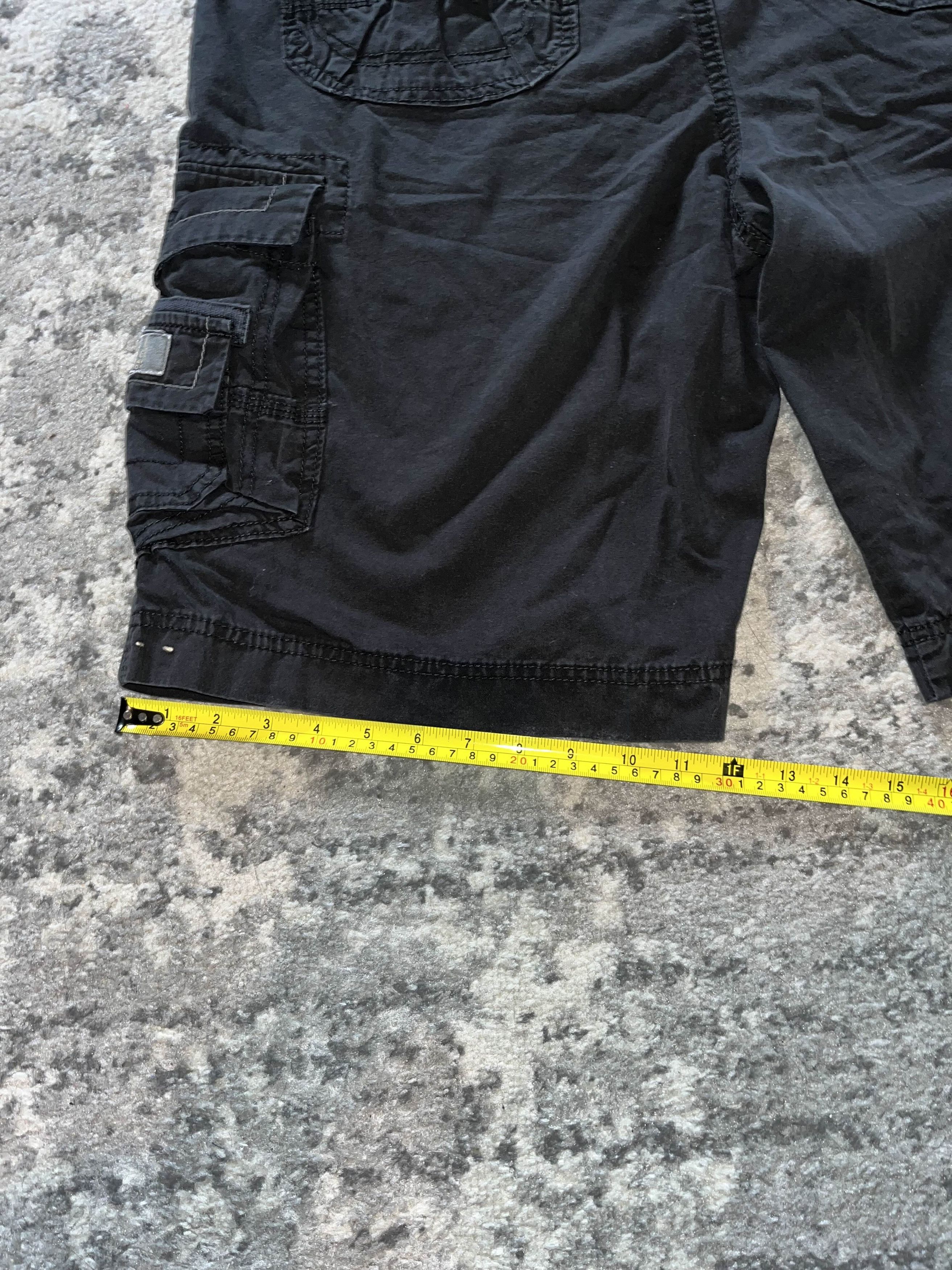 UNIONBAY 2000’s Union Bay Black Cargo Shorts Size US 34 / EU 50 - 5 Thumbnail