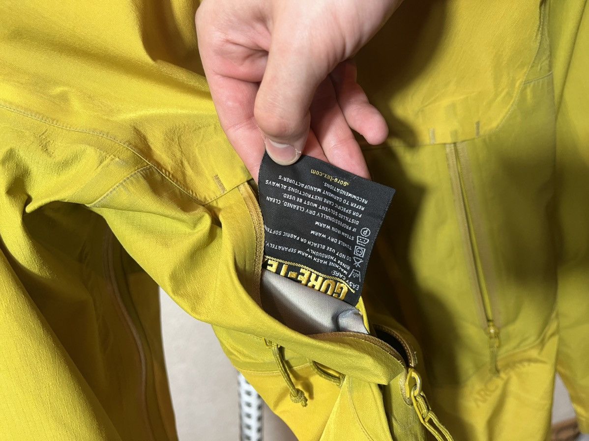 Arc'teryx Arc’teryx Gore-Tex Jacket yellow Size US M / EU 48-50 / 2 - 7 Thumbnail