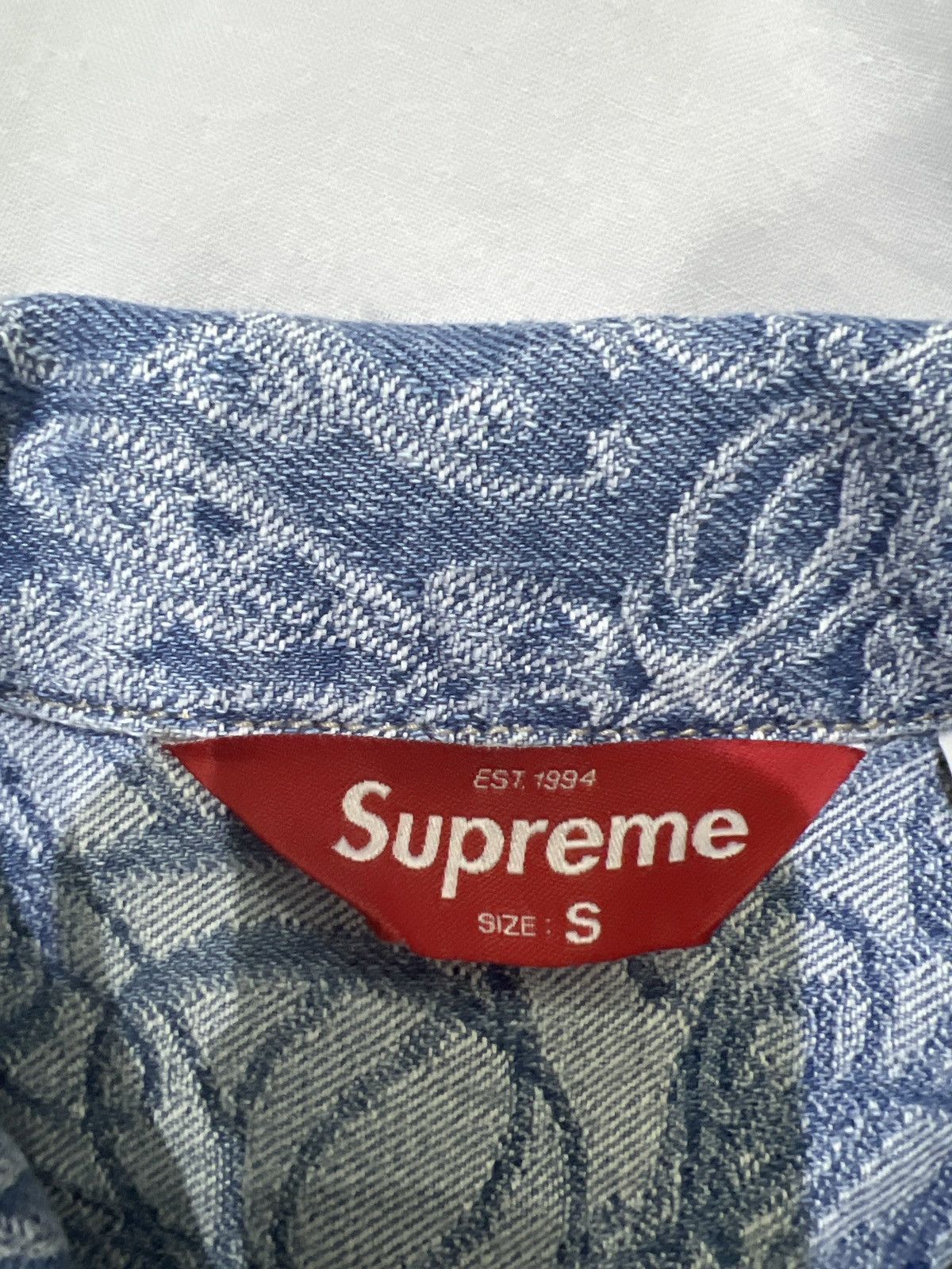 Supreme Supreme Script Jacquard Denim Trucker Jacket Size US S / EU 44-46 / 1 - 3 Thumbnail