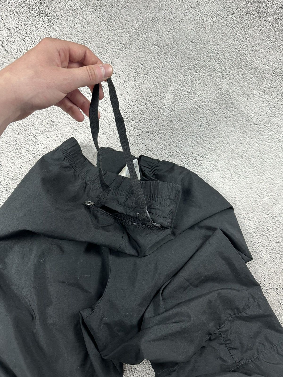 Nike Vintage Nike Trackpants Nylon Baggy Y2K Drill Style Size US 32 / EU 48 - 13 Thumbnail