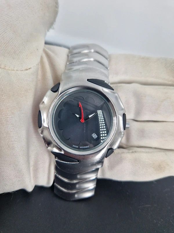 Y2K Retro Stainless Steel Blade Style Watch Black Dial