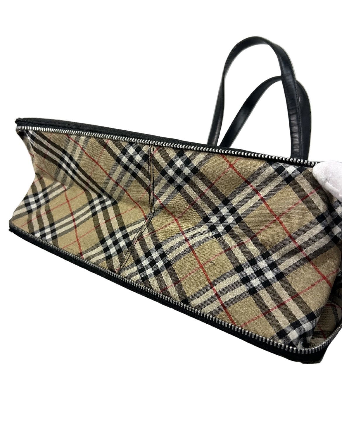 Burberry Burberry Nova Check Nylon Shoulder Bag Size ONE SIZE - 3 Thumbnail