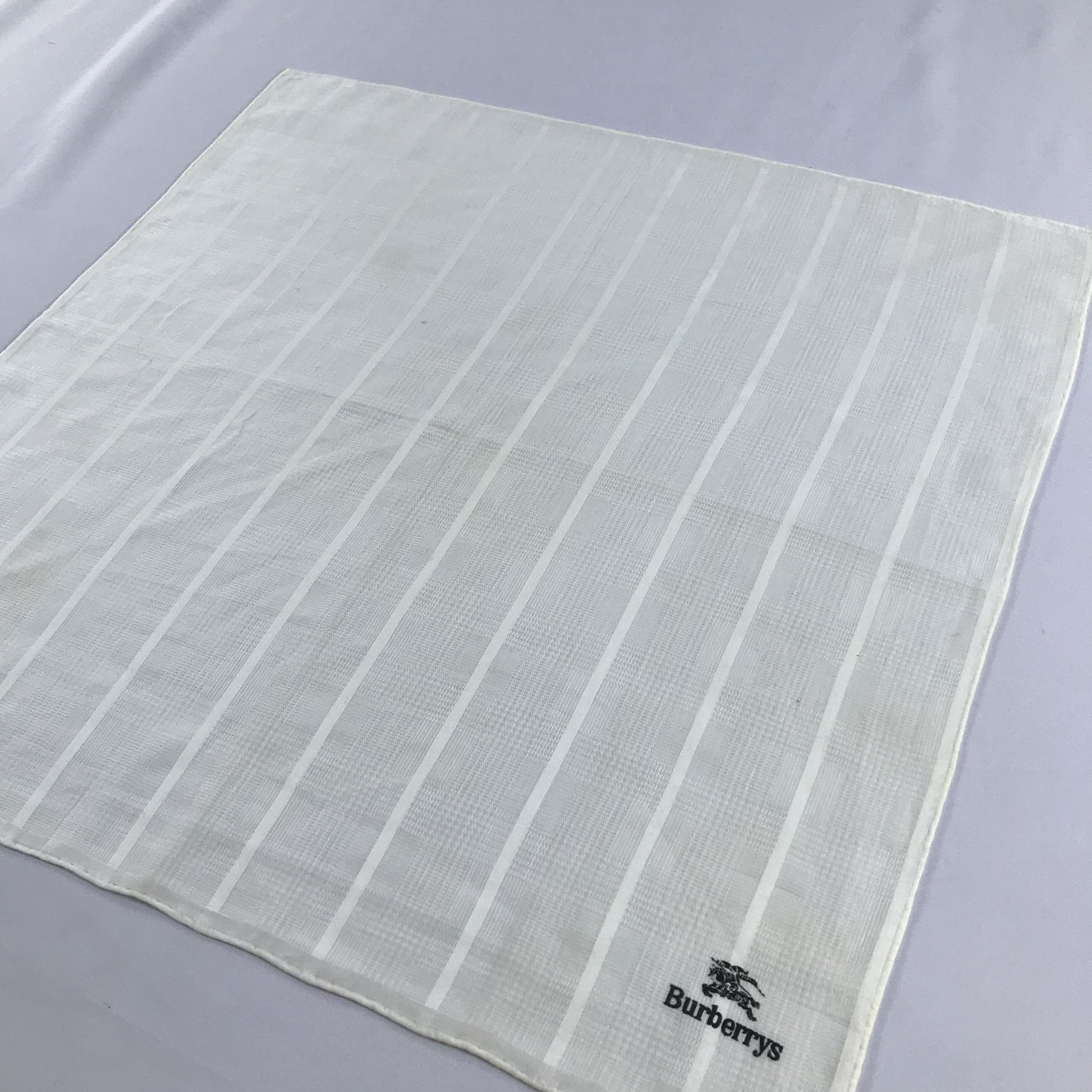 Burberry Burberrys Handkerchief Neckerchief Bandana H716 Size ONE SIZE - 4 Thumbnail