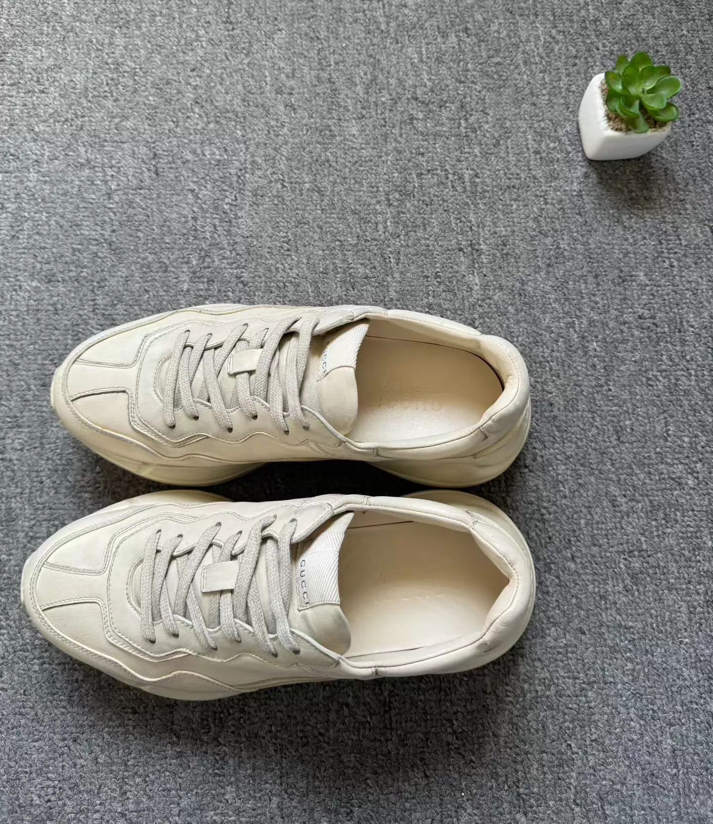 Gucci Gucci Distressed Dad Sneaker Ivory White US7 2x Worn Size US 7 / IT 37 - 4 Thumbnail