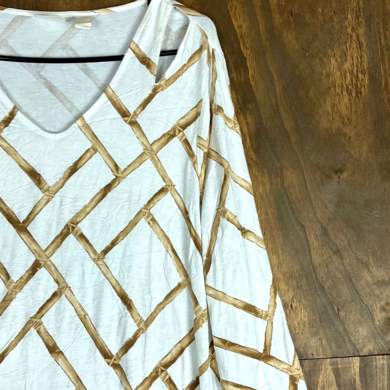 Vintage Chico's Womens Blouse White Bronze Amazon Bamboo V Neck Flare 3/4 Sleeve Tunic M Size M / US 6-8 / IT 42-44 - 5 Thumbnail