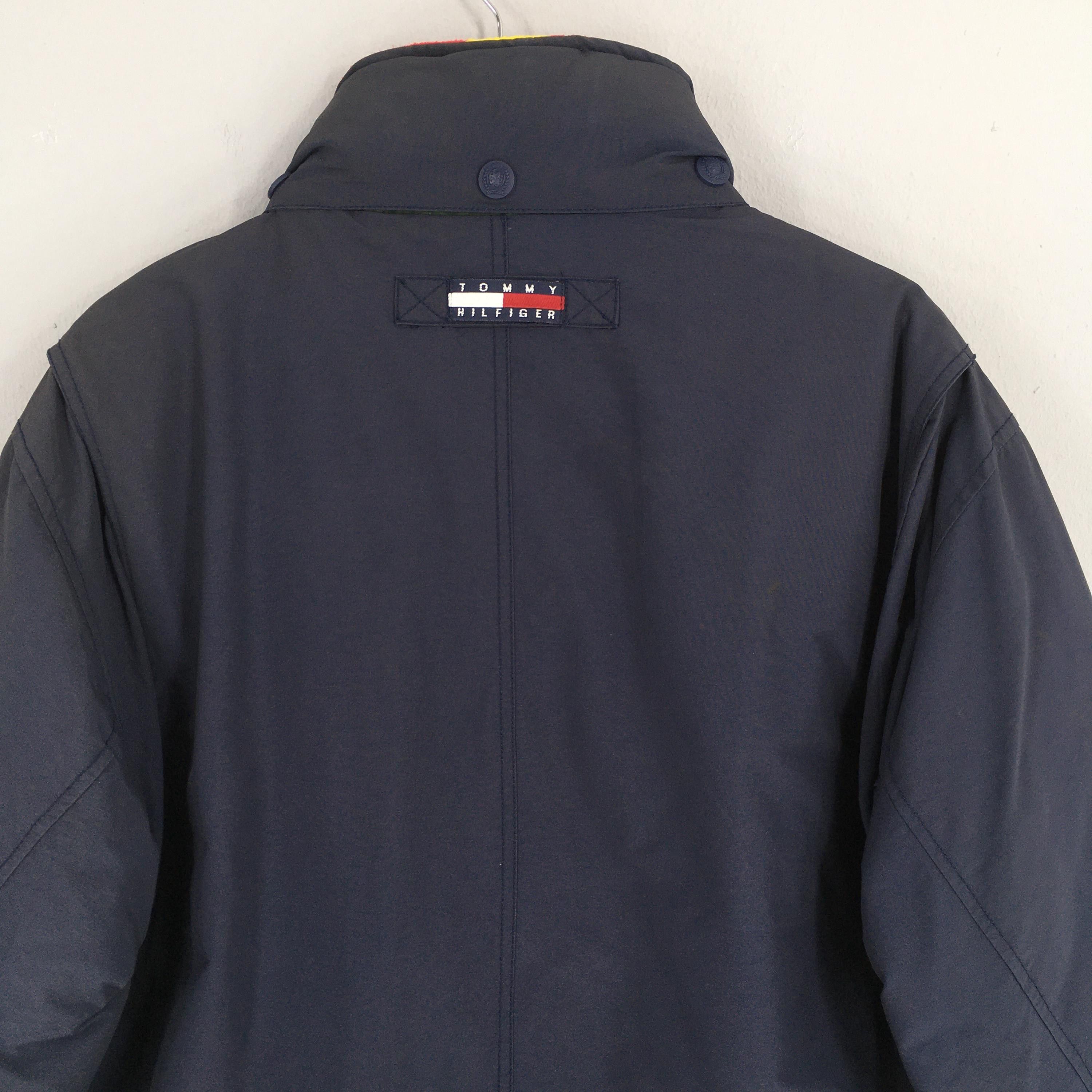 Tommy Hilfiger Vintage Tommy Hilfiger Bomber Puffer Winter Jacket Large Size US L / EU 52-54 / 3 - 9 Thumbnail