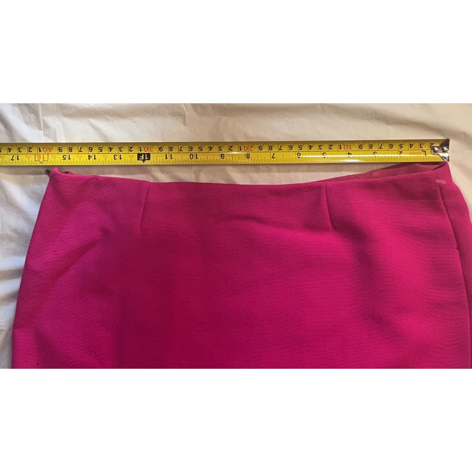 Dolce & Gabbana VTG. Dolce & Gabbana Hot Pink Wool Skirt Size Size 28" / US 6 / IT 42 - 12 Thumbnail