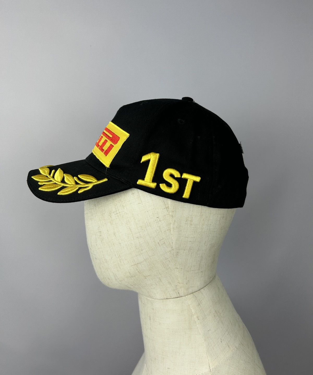 Formula 1 × Pirelli × Vintage Pirelli Formula Uno Vintage RARE 1st Place Grand Prix Cap Size ONE SIZE - 4 Thumbnail