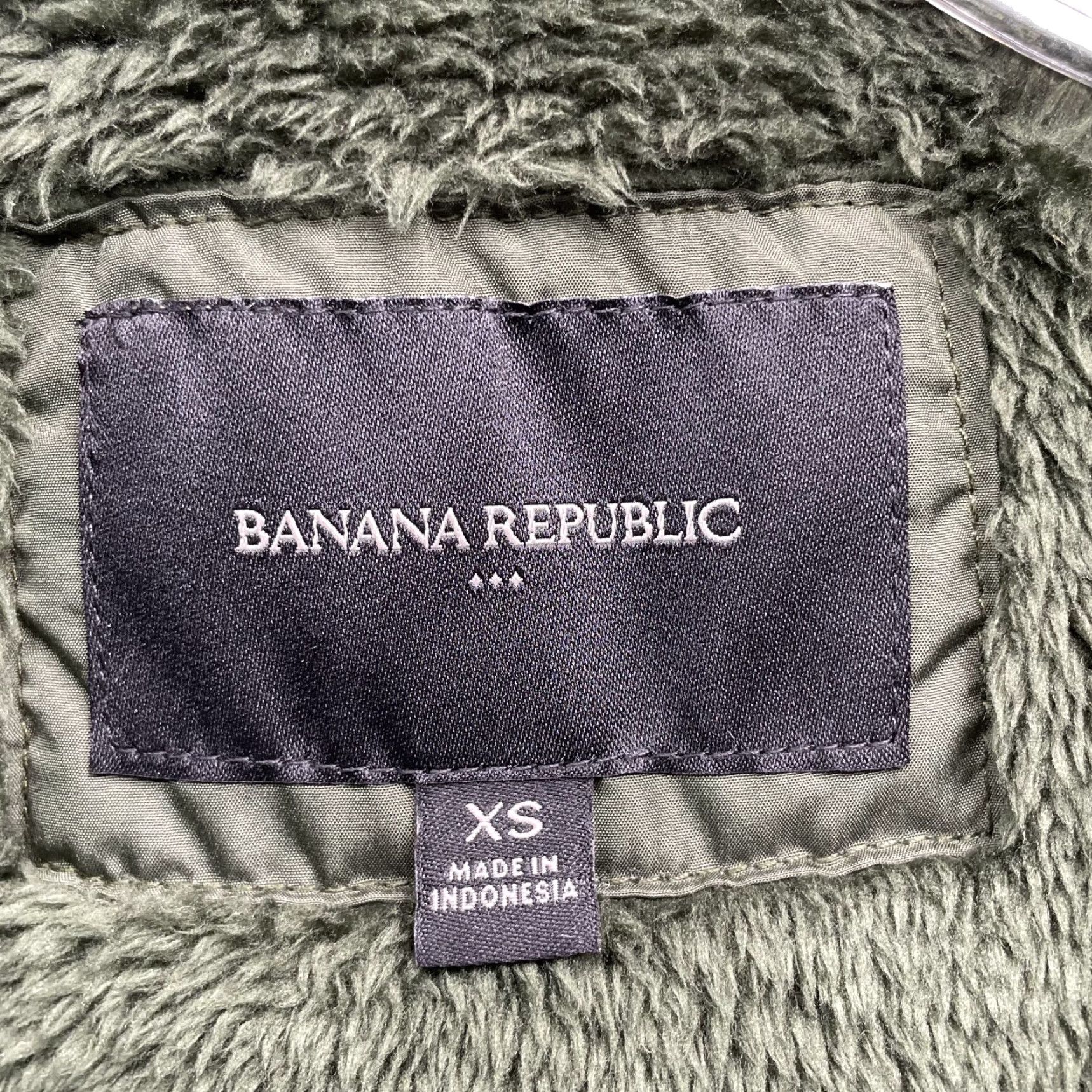 Banana Republic Banana Republic Puffer Vest Womens XS Army Green Faux Fur Hood Outdoor Gorp Chic Size XS / US 0-2 / IT 36-38 - 3 Thumbnail