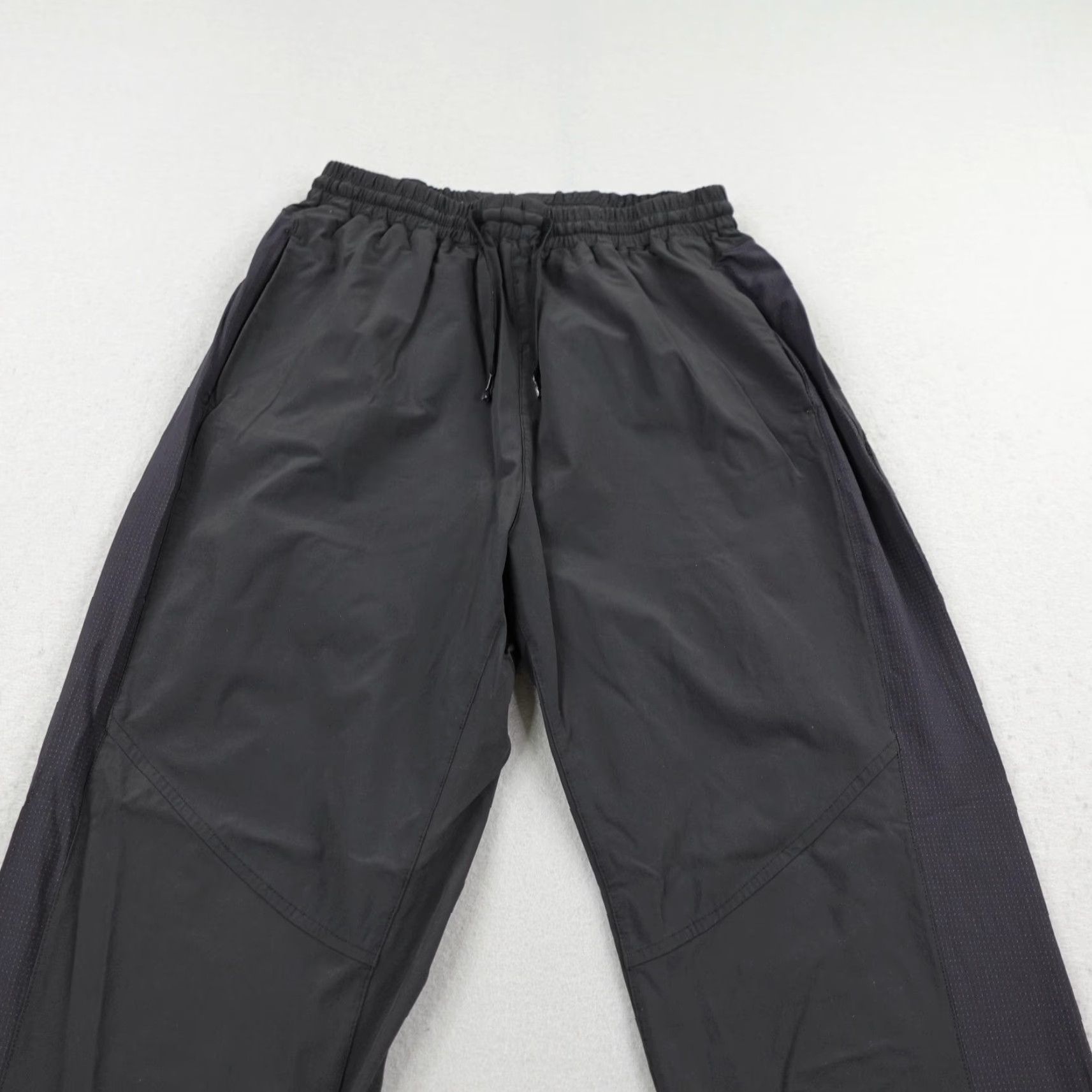 Outdoor Voices Outdoor Voices Pants Womens Black Performance Tapered Joggers Track Athletic Gym Size 28" / US 6 / IT 42 - 2 Thumbnail