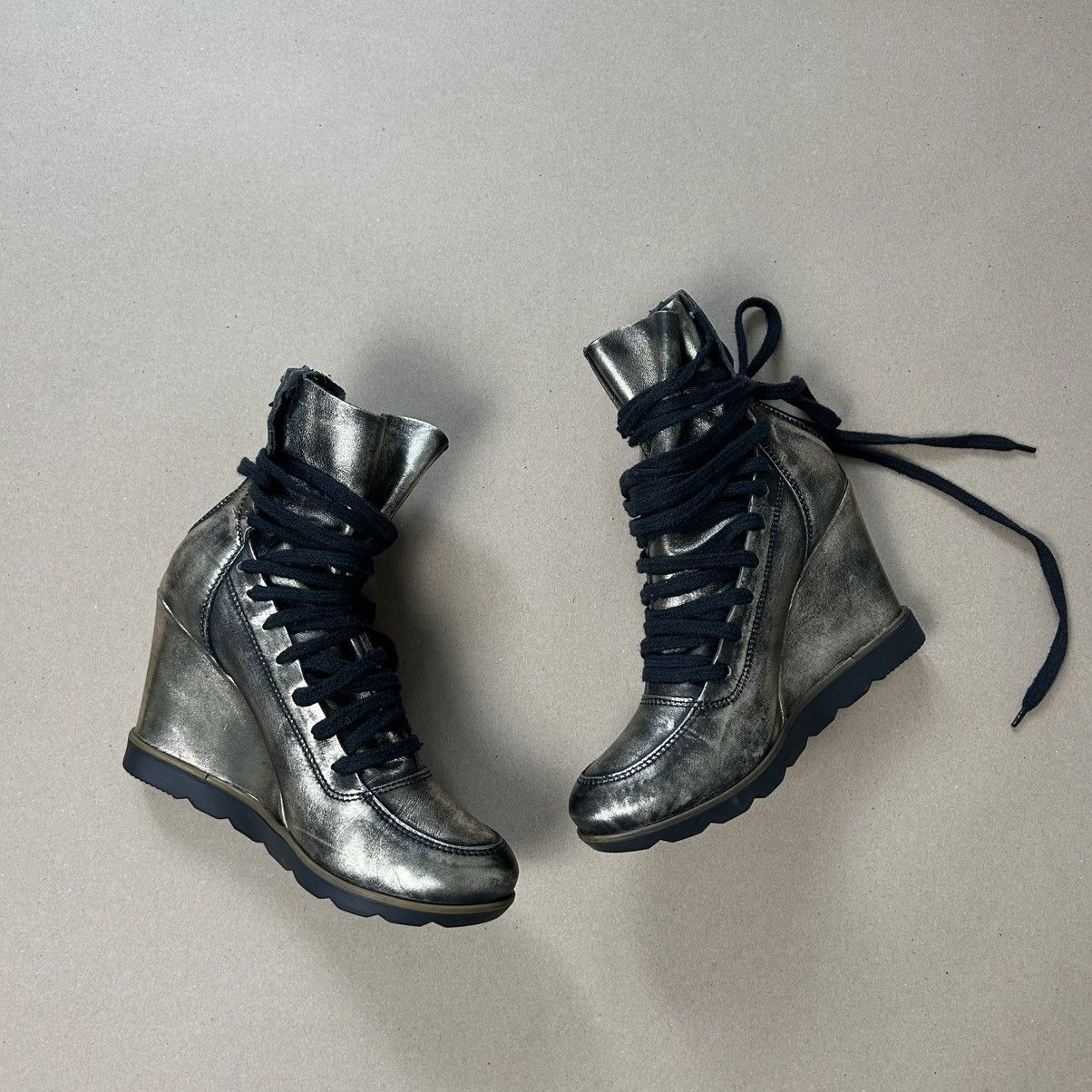 Other Insane wedge metallic lace-up leather boots Size US 10 / IT 40 - 3 Thumbnail