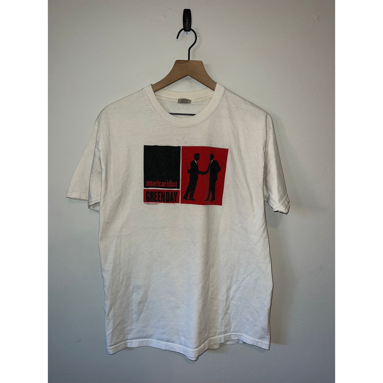 Jerzees 2005 American Idiot Green Day Backstabber Music Shirt Y2K L Size US L / EU 52-54 / 3 - 1 Thumbnail
