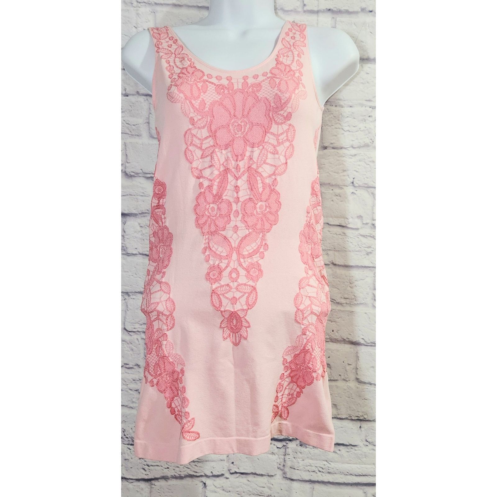 Other Soho Girls Pink Lace Overlay Detail Tank Top One Size Fits Size ONE SIZE - 1 Thumbnail