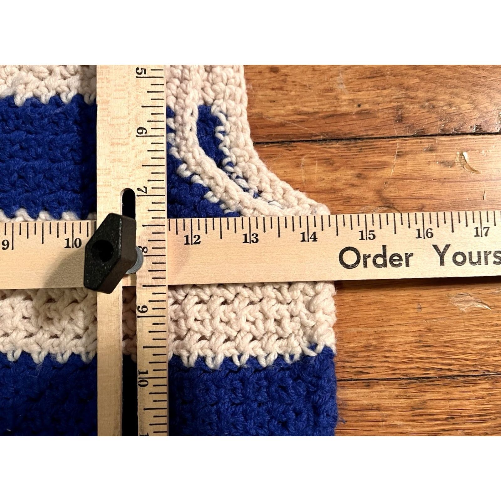 Vintage VINTAGE 70s Hand Crochet Granny Tank Top Vest Womens S Striped White Blue Boho Shirt Womens S Size S / US 4 / IT 40 - 6 Thumbnail